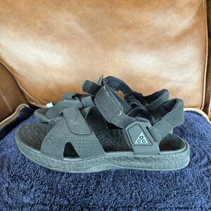 Nike ACG Deschutz Men’s Black Outdoor Sport Sandals